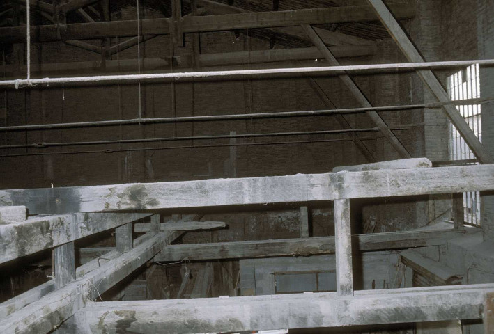 Bourg-lès-Valence.- Le garage Perdeau.