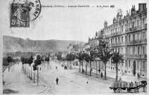 Valence.- Avenue Gambetta (vers 1908).