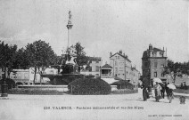 La fontaine monumentale.