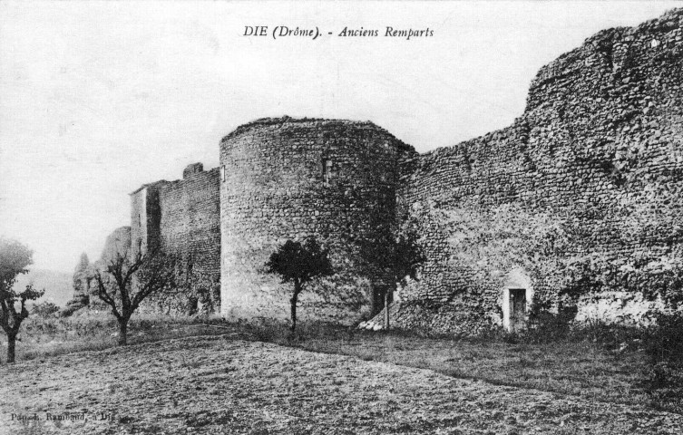 Vestiges de la tour Sainte-Agathe.