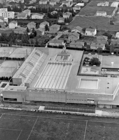 Vue aérienne de la piscine olympique.