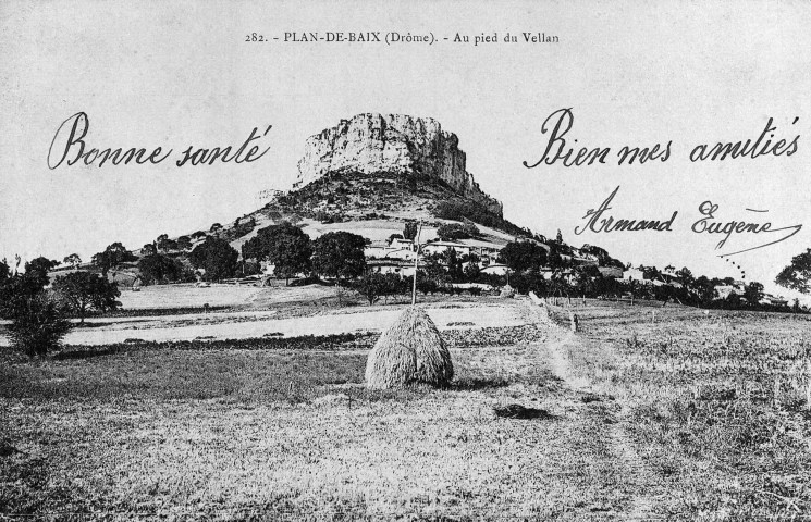 Plan-de-Baix.- Vue générale du village et du Velan.