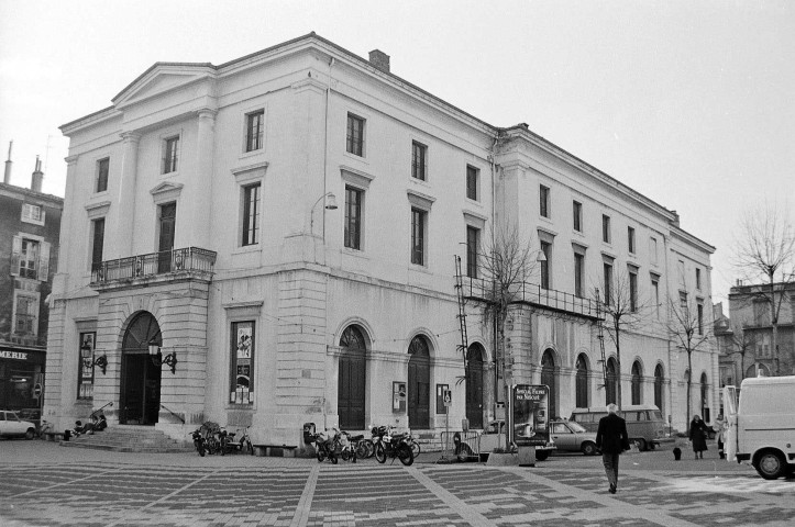 Valence. - Le théâtre.