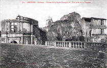 La tour François 1er avant restauration, vue des terrasses.