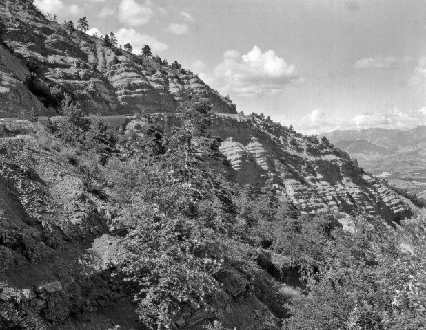 Pennes-le-Sec. - La route du col de Pennes.