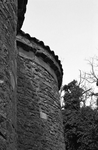 Bathernay. - Le chevet de l'église Saint-Étienne.