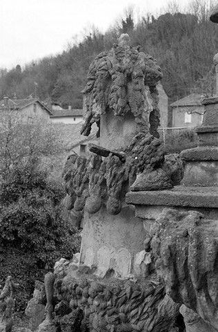 Hauterives.- Reportage sur le palais idéal du Facteur Cheval.