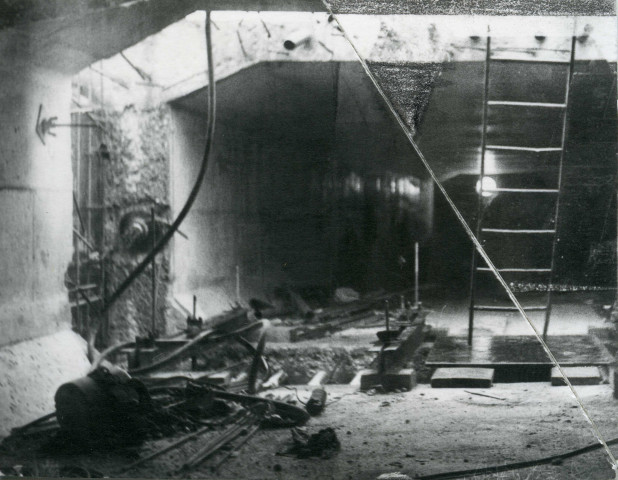 Demi ouvrage rive gauche.