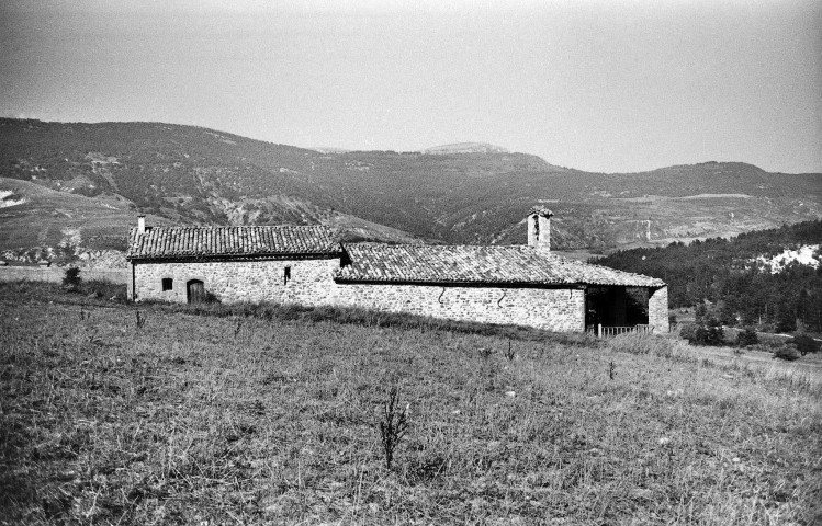 Vers-sur-Méouge. - La chapelle Saint-Côme et Saint-Damien.