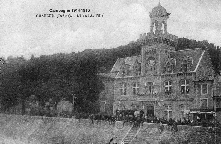 Chabeuil.- L'Hôtel de Ville.