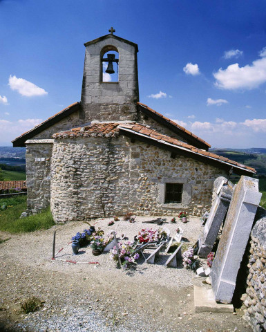 Crépol.- La chapelle Saint-Roch anciennement chapelle de Montdeveroux.