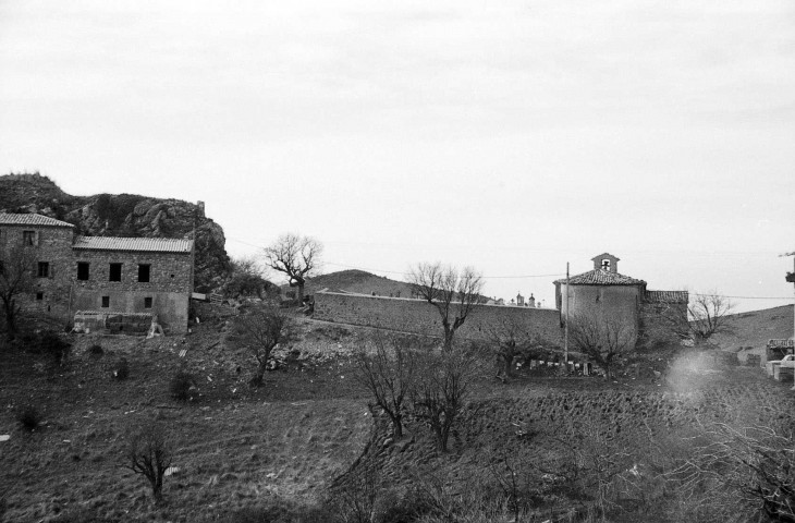 Le Poët-Sigillat.- Vue générale de la chapelle Notre-Dame-de-Beaulieu.