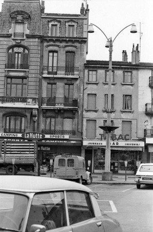 Valence.- Avenue Félix Faure.