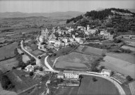 La Bégude-de-Mazenc. - Vue aérienne de l'ancien village Châteauneuf-de-Mazenc.