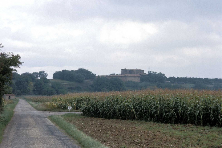 Épinouze.- La commanderie de Lachal.