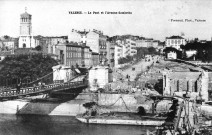 Construction du nouveau pont sur le Rhône.