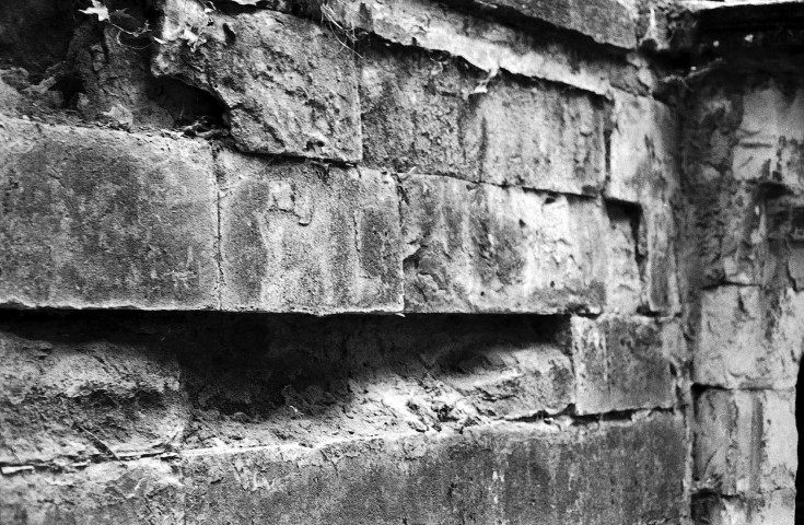 Romans-sur-Isère. - Le Calvaire des Récollets pendant les travaux d'urgence.