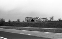 Saulce-sur-Rhône.- Panneaux publicitaires aux abords de l'autoroute A7.
