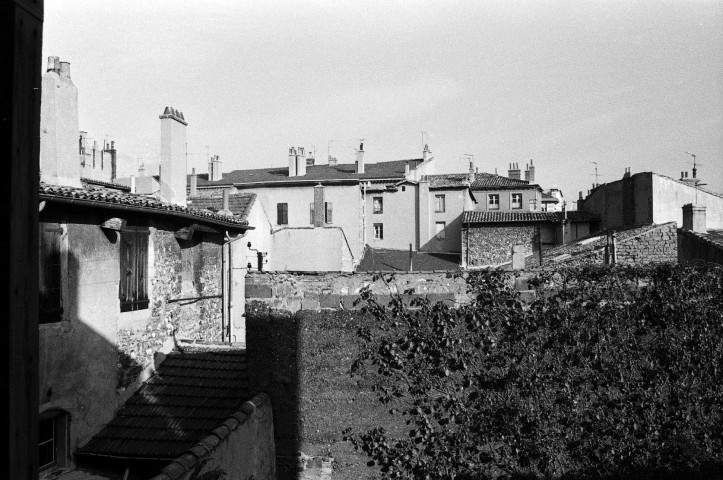 Valence.- L'arrière de la Maison des Têtes.