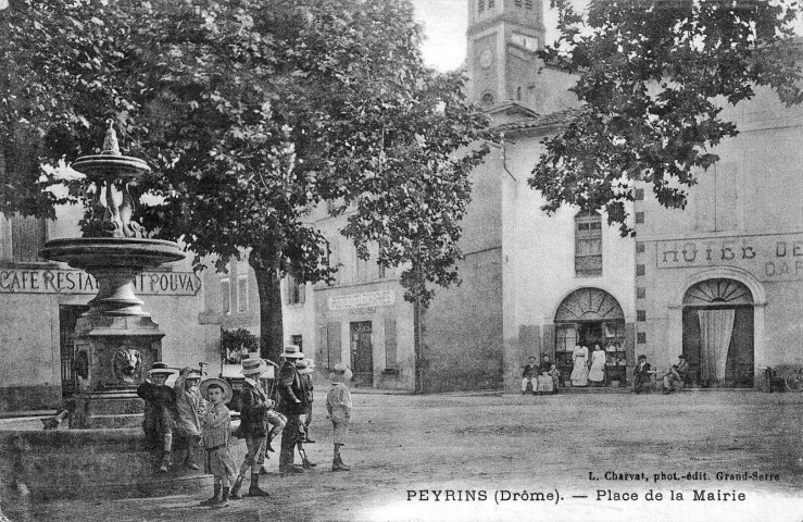 Place de la mairie.