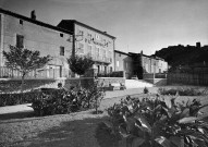 Châteauneuf-du-Rhône. - La mairie.