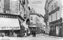 Romans-sur-Isère.- La rue Saint-Nicolas vue de la place Lally-Tollendal.