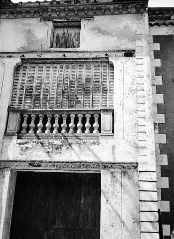 Mirabel-aux-Baronnies.- Visite du village pour une enquête architecturale.