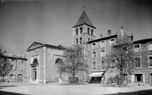 Saint-Vallier-sur-Rhône.- L'église Saint-Vallier.