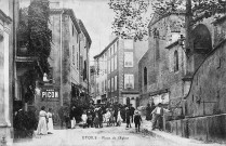 Étoile-sur-Rhône. - Place de l'église et Grande Rue.