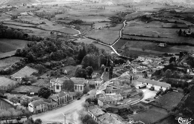 Grâne.- Vue aérienne du village.