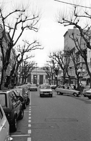 Valence.- L'avenue Pierre Sémard.