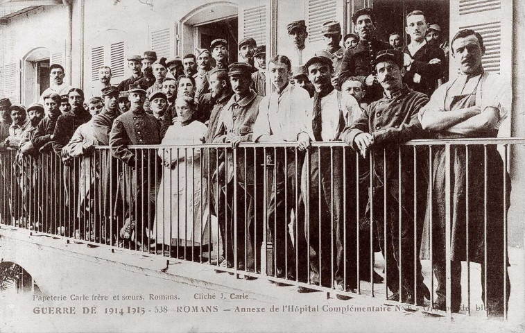 Romans-sur-Isère.- Le lycée Albert Triboulet devient une annexe de l'hôpital pendant la guerre 1914-1918.