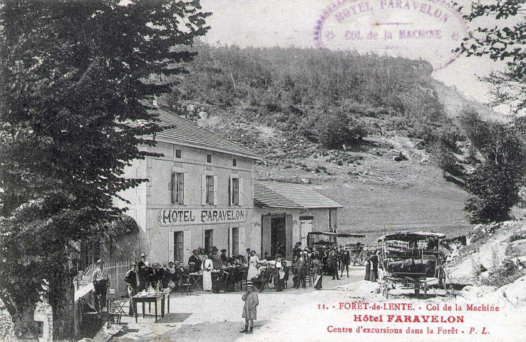 L'hôtel Faravelon au col de la Machine.