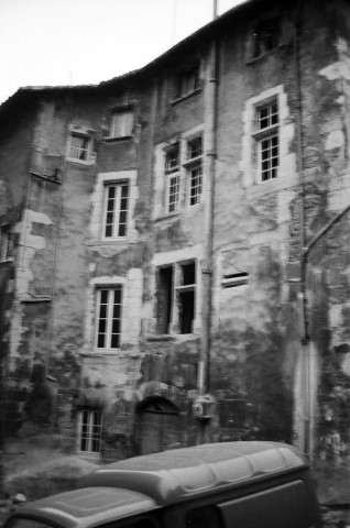 Romans-sur-Isère.- Travaux de démolition de l'îlot 10 du quartier Pêcherie.