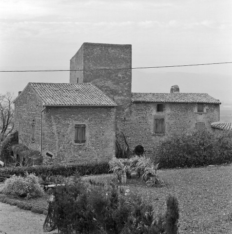 Étoile-sur-Rhône.- La ferme Côte-Chaude.