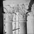 Montjoyer. - Détails de chapiteaux de la galerie du cloître de l'abbaye Notre Dame d'Aiguebelle.
