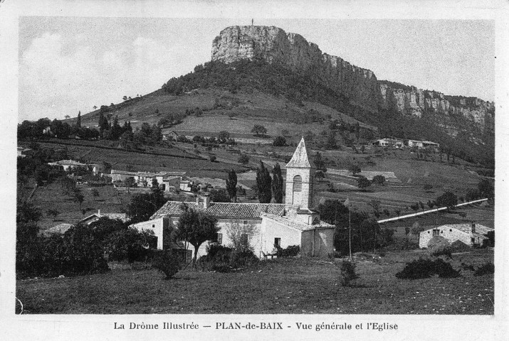 Plan-de-Baix. - Vue de l'église, elle était celle d'un prieuré de l'ordre de Saint-Benoît.